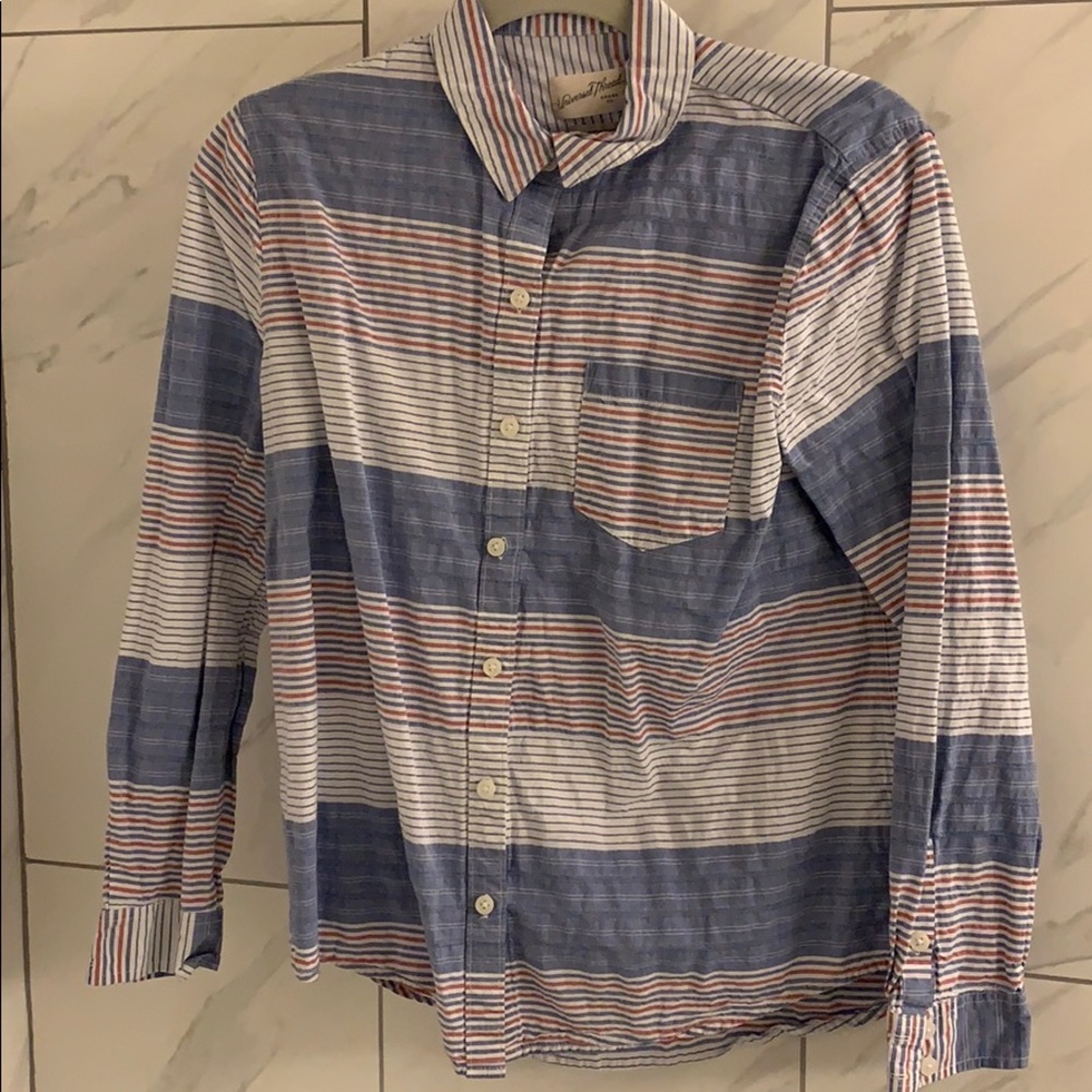 Women’s button up dress shirt